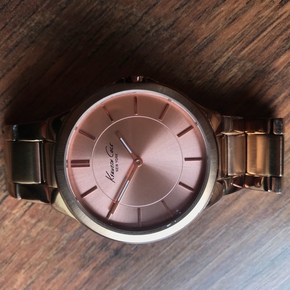 Kenneth Cole rose good watch - Picture 3 of 4